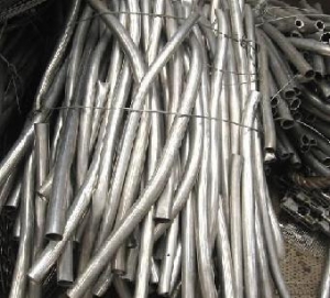 国内的废钢材废钢管的采购合理价格！